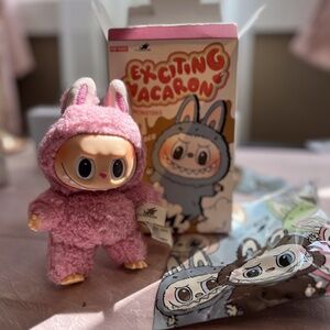 P0P MART Labubu "EXCITING MACARON" Series